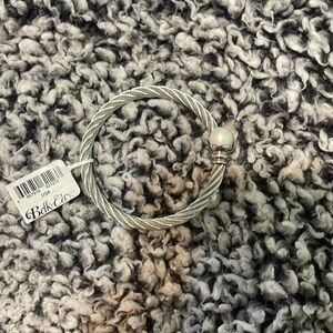 Pearl bracelet